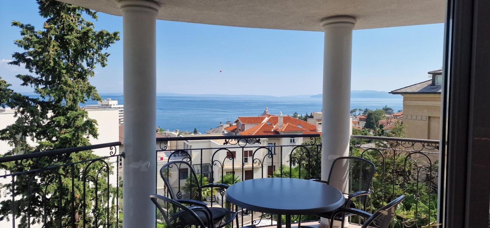 Apartment Villa Maria 10 With Swimming Pool 오파티아 외부 사진
