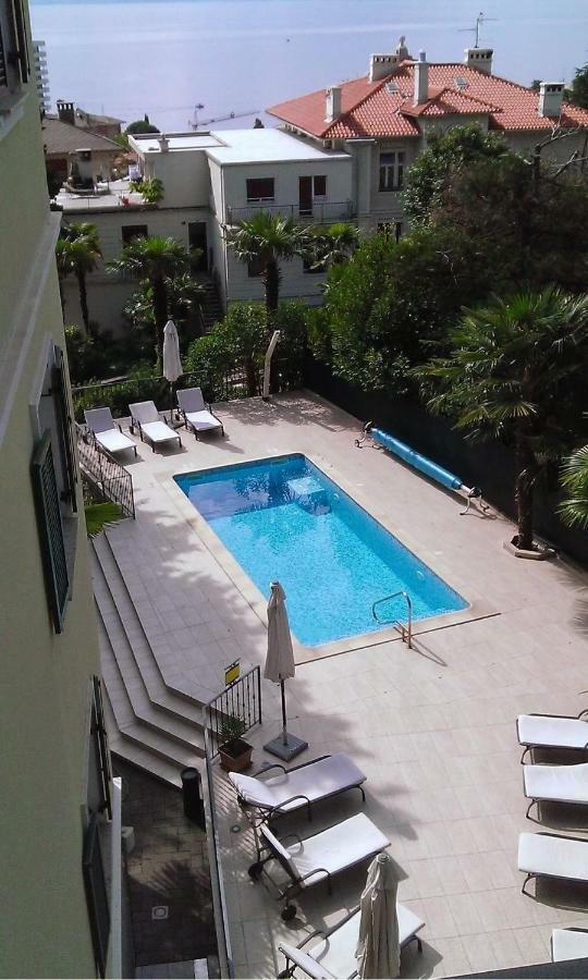 Apartment Villa Maria 10 With Swimming Pool 오파티아 외부 사진