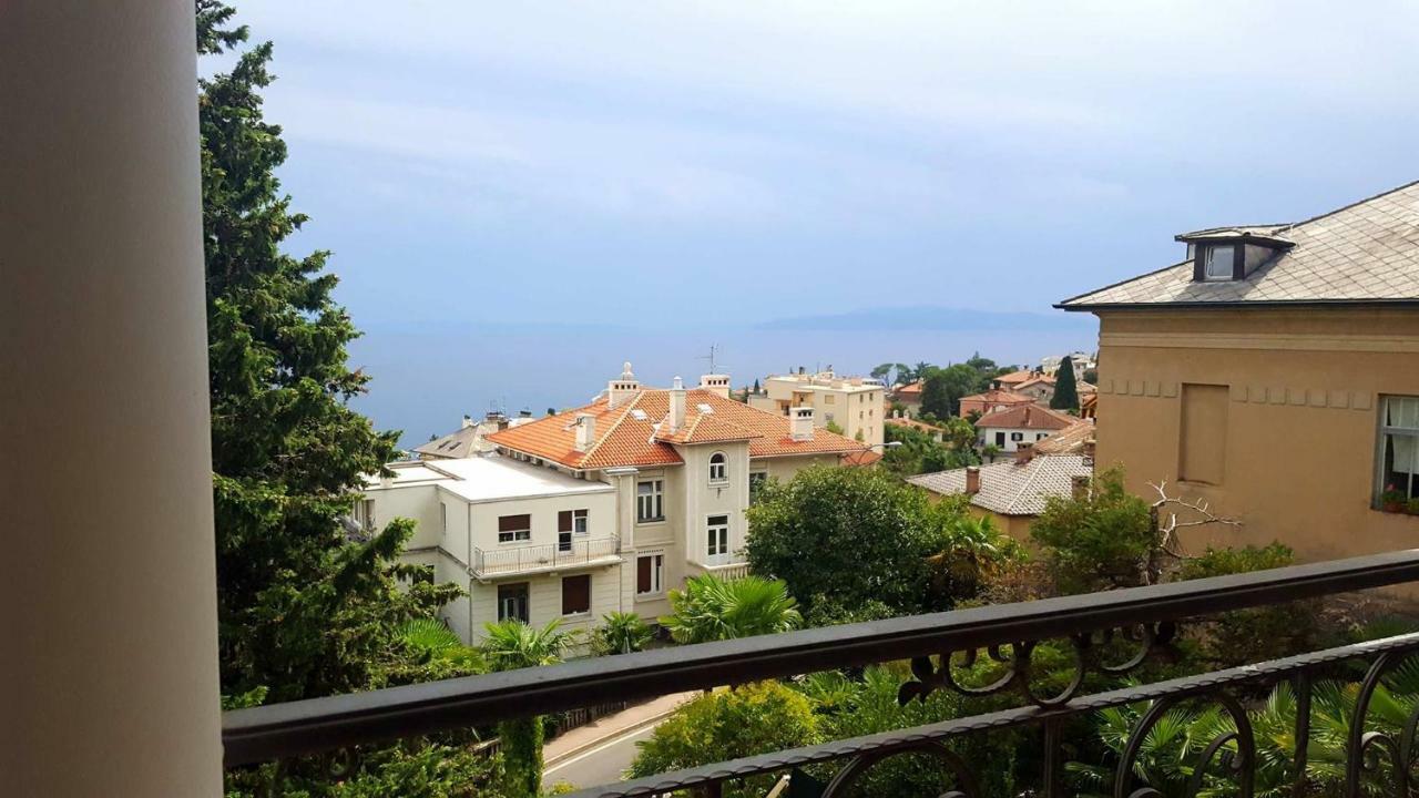 Apartment Villa Maria 10 With Swimming Pool 오파티아 외부 사진
